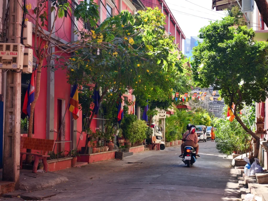 Phnom Penh street